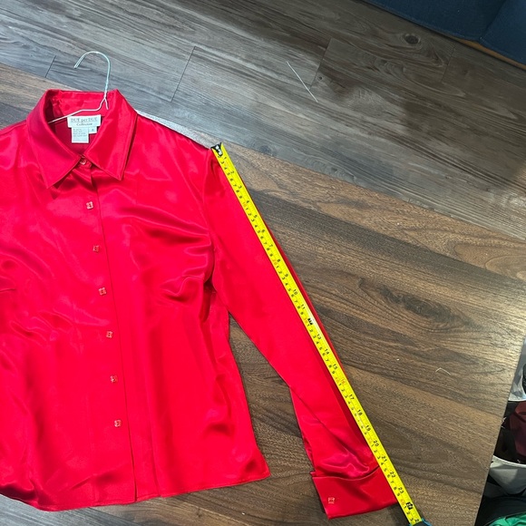 Vintage Red Silk Button-Up Blouse Size 4 Retro Sexy Feminine - Picture 7 of 7